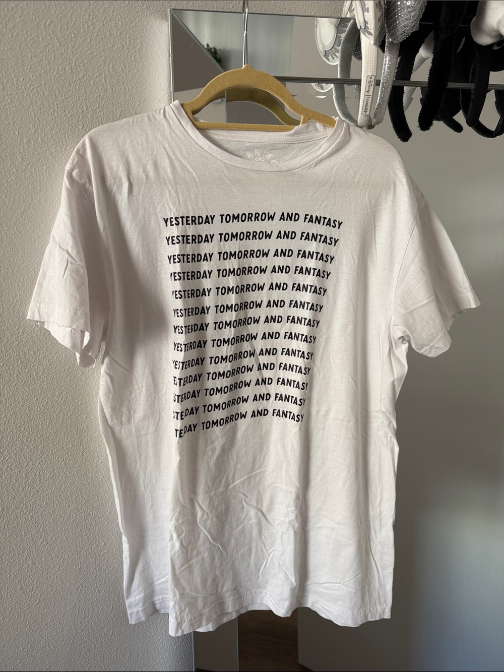 Park Hop Tees Yesterday Tomorrow and Fantasy Tee White Size L